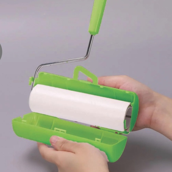 Leo Large 90-Sheet Lint Roller - Includes 2 Refills
NEW - Picture 5 of 7